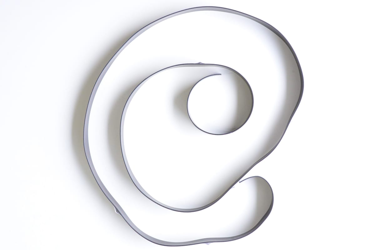 100均「マグネットシート」強力なのはどれ？【ダイソー・セリア】を検証！