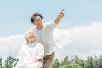 認知症の母が「まさかの復活」！父は施設を強制退去、資産3500万でも“老後破綻”に怯える家族の現実