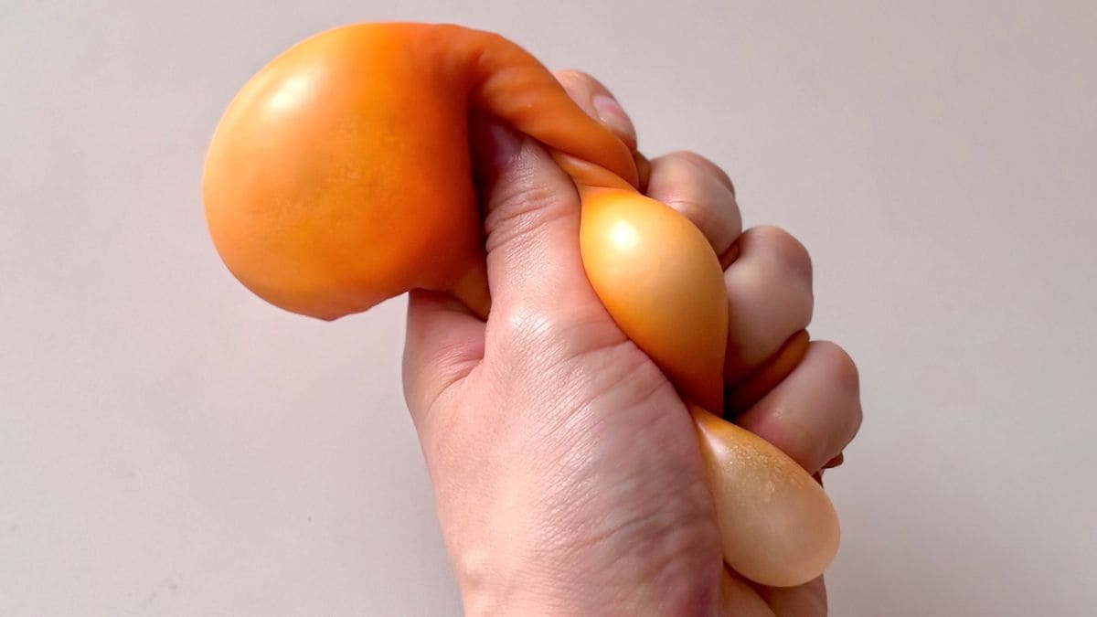 100均のスクイーズ6個買ってみた！親子でハマるムニっと感触♡【ダイソー・セリア・キャンドゥ】