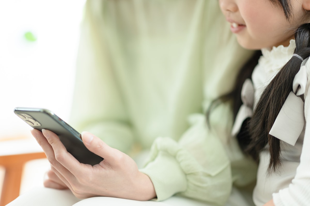 子供のLINE広告を消したい！非表示設定の手順とスマホを安全に守るママの知恵