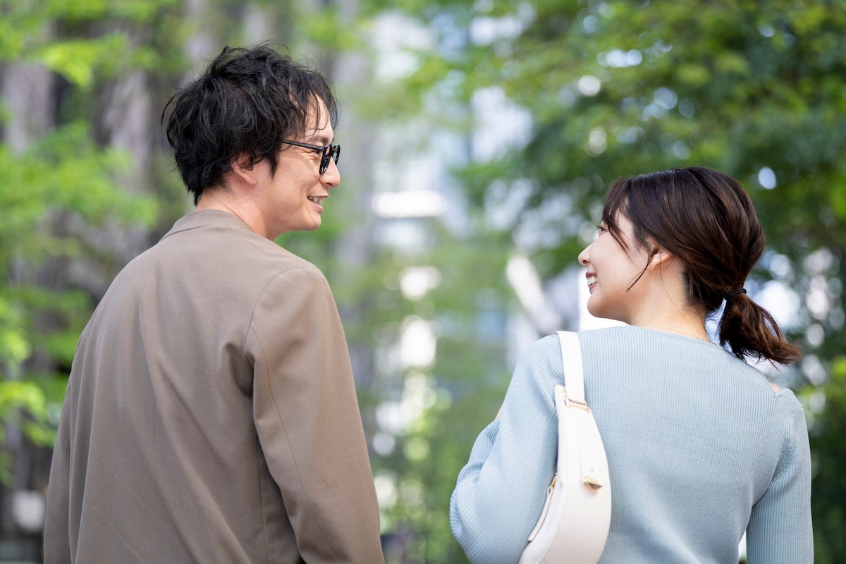 【星座ランキング】一途な男性トップ3！！そのほか記念日の連絡をくれた彼に関するエピソードも