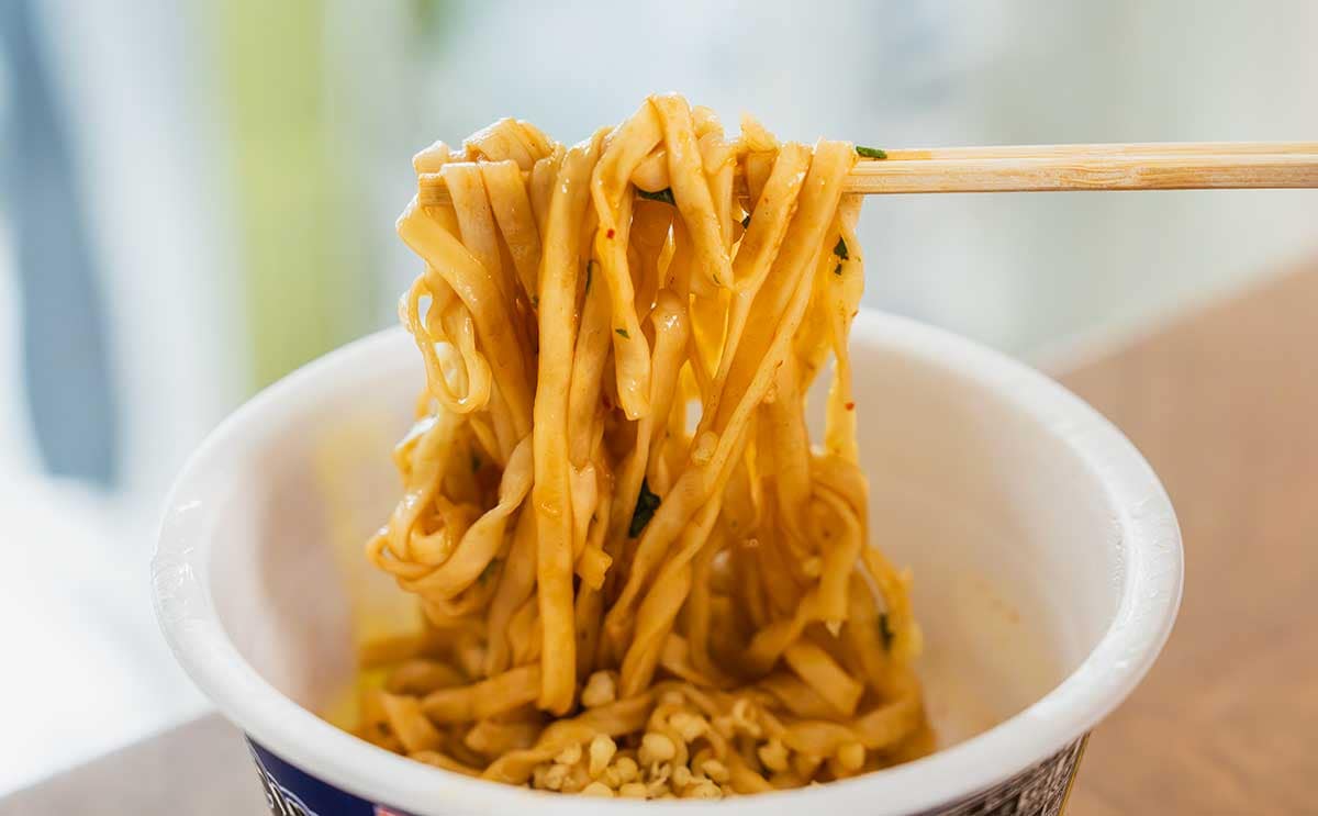 【新発売】湯切りする「日清のどん兵衛」がめっちゃ美味いぞ