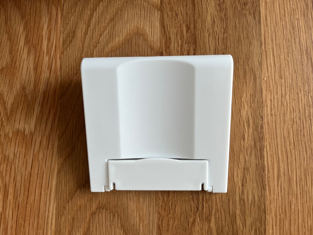 100均のタブレットスタンドが意外と便利!ダイソー・セリア・キャン★ドゥの売り場をチェック