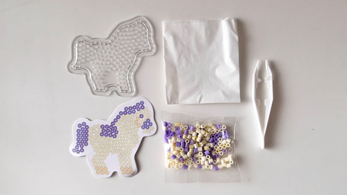 100均のアイロンビーズがすごい！コスパ最強で子どもが夢中に♡