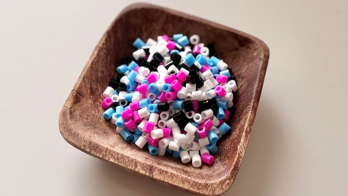 100均のアイロンビーズがすごい!コスパ最強で子どもが夢中に♡