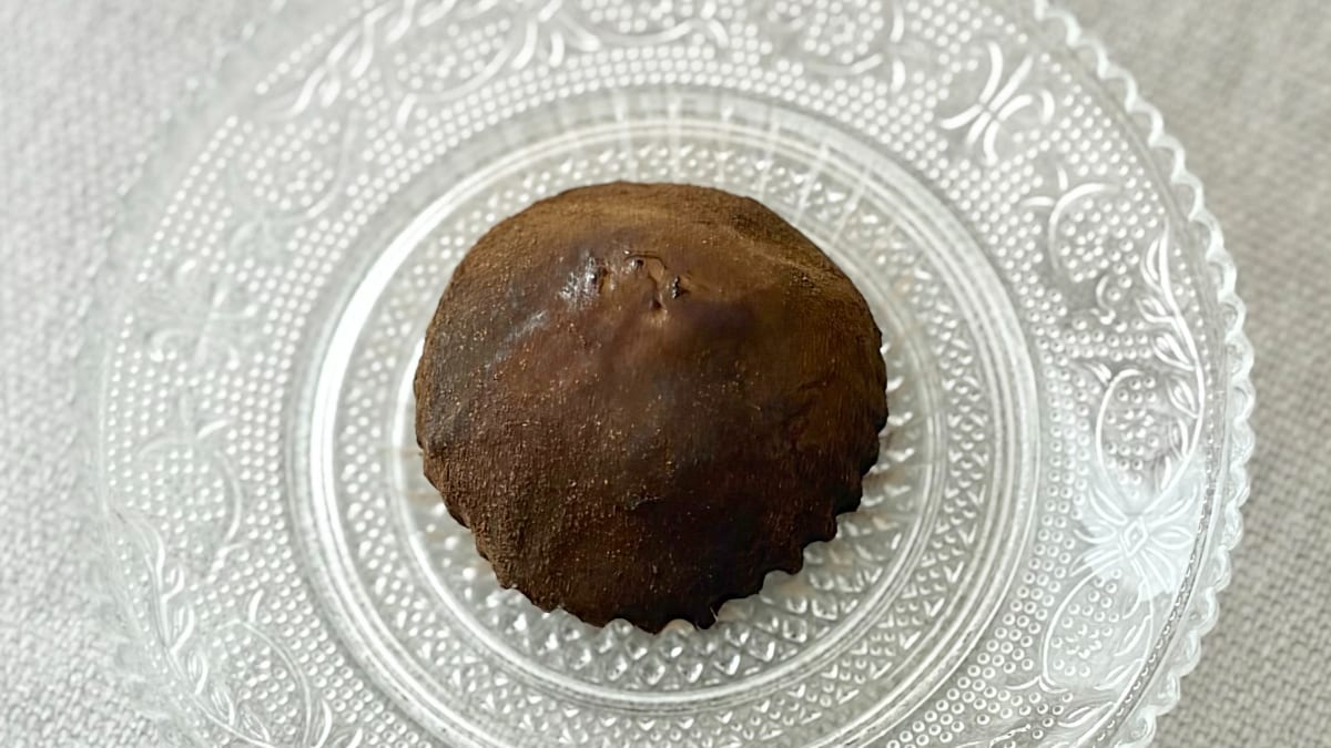 とろもち食感の中にほうじ茶の風味が広がる【セブン】の和菓子が美味です