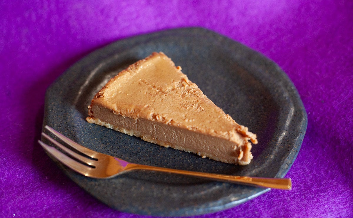 紅茶がふわっと香る【セブン】スイーツ。片手で食べられちゃう手軽さも!