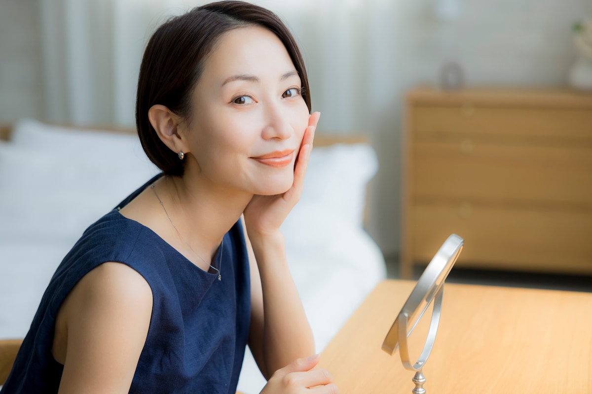 40代の“間延び顔”を救う若見えメイク術。IKEAの神コスパ品、英王室お気に入り映画を公表