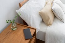 彼のLINE通知に親友の名前が……。そのほか「割り勘」友人や仲間外れ「主犯」の惨めな末路も