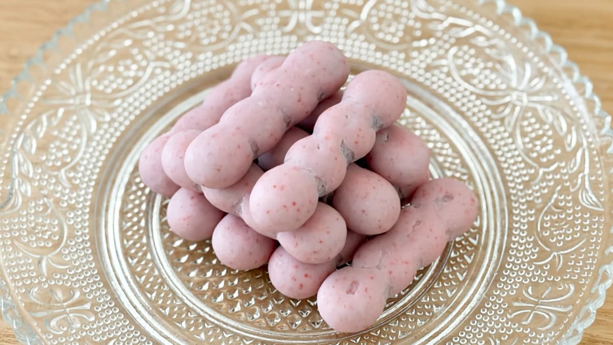 「不思議と完璧に調和」【ファミマ先行発売】の数量限定おやつとは？