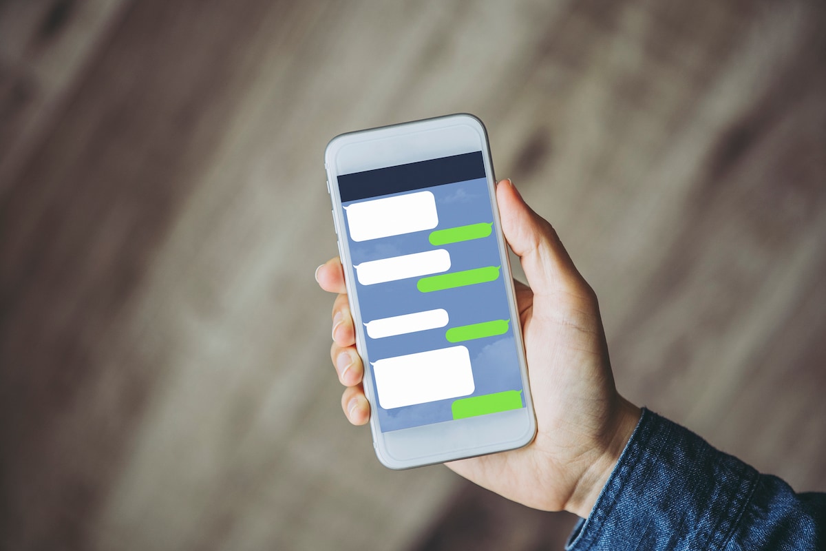 LINEで友達を間違えて削除! 復活させる方法と公式アカウントの整理