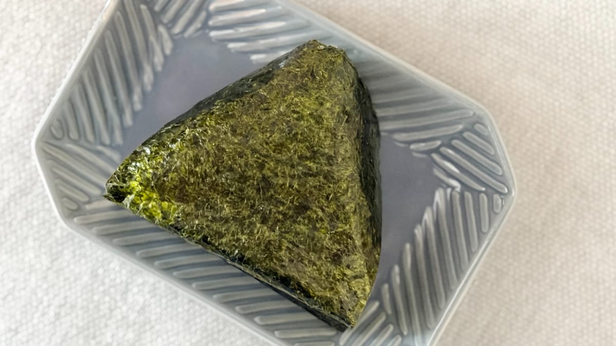 おむすびの具材に「ガリ」！？【ファミマ】の気になる新作を食べてみた