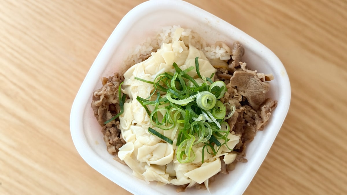 【すき家】に春が来た！3月24日から登場中「旨だしたけのこ牛丼」を実食レビュー