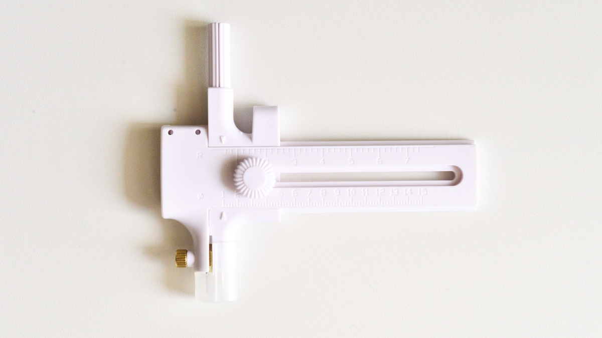 100均【ダイソー】コンパスカッターが楽しい♪丸く切れてクラフトで大活躍