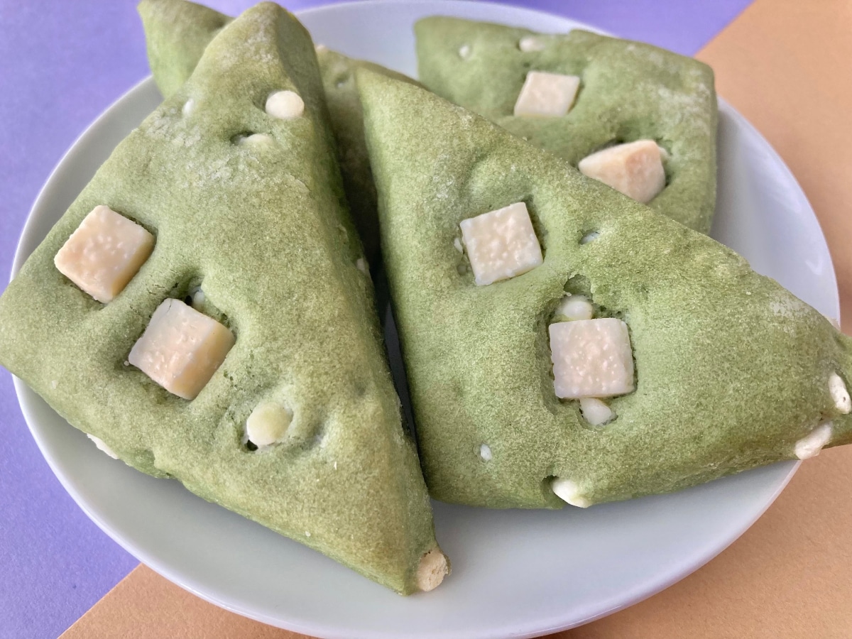 「うめぇえええ!!」「大袋にしてほしい!」【ローソン】ホワイトチョコが入った抹茶味のスコーン