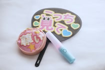 「絶対オタクにならない」宣言の美形外国人が来日後に激変！中川翔子さんの双子お祝いとiPhone容量術