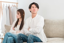 「それ、今じゃなきゃダメなの？」家事をお願いすると逃げる夫。掃除中、タンスの隙間から異臭！？北海道で山小屋をDIY