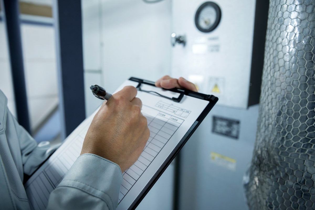 カード限度額の20万を全額ゲームに課金!発覚後、世帯年収1100万・50代男性が「バカ息子」と唖然とした当時15歳の長男の主張