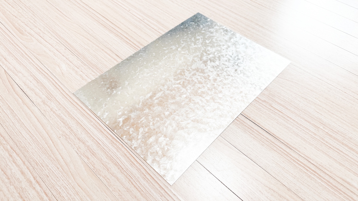 【100均】スチールプレートでDIYが楽しくなる♪カットできるかも検証