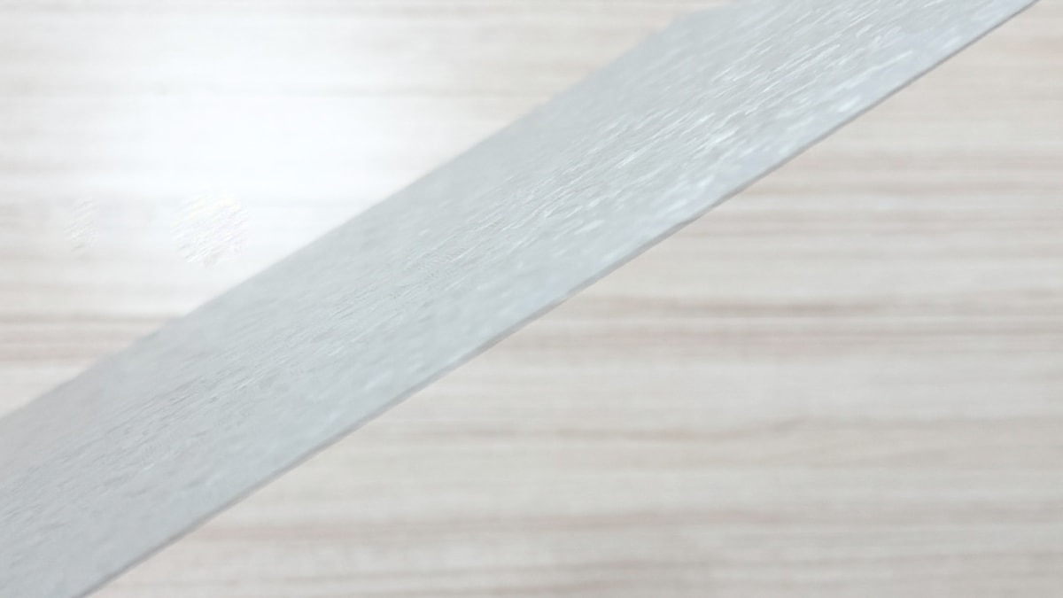 【100均】スチールプレートでDIYが楽しくなる♪カットできるかも検証