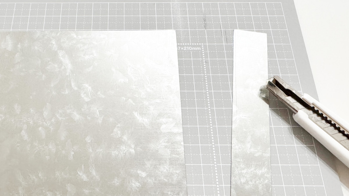 【100均】スチールプレートでDIYが楽しくなる♪カットできるかも検証