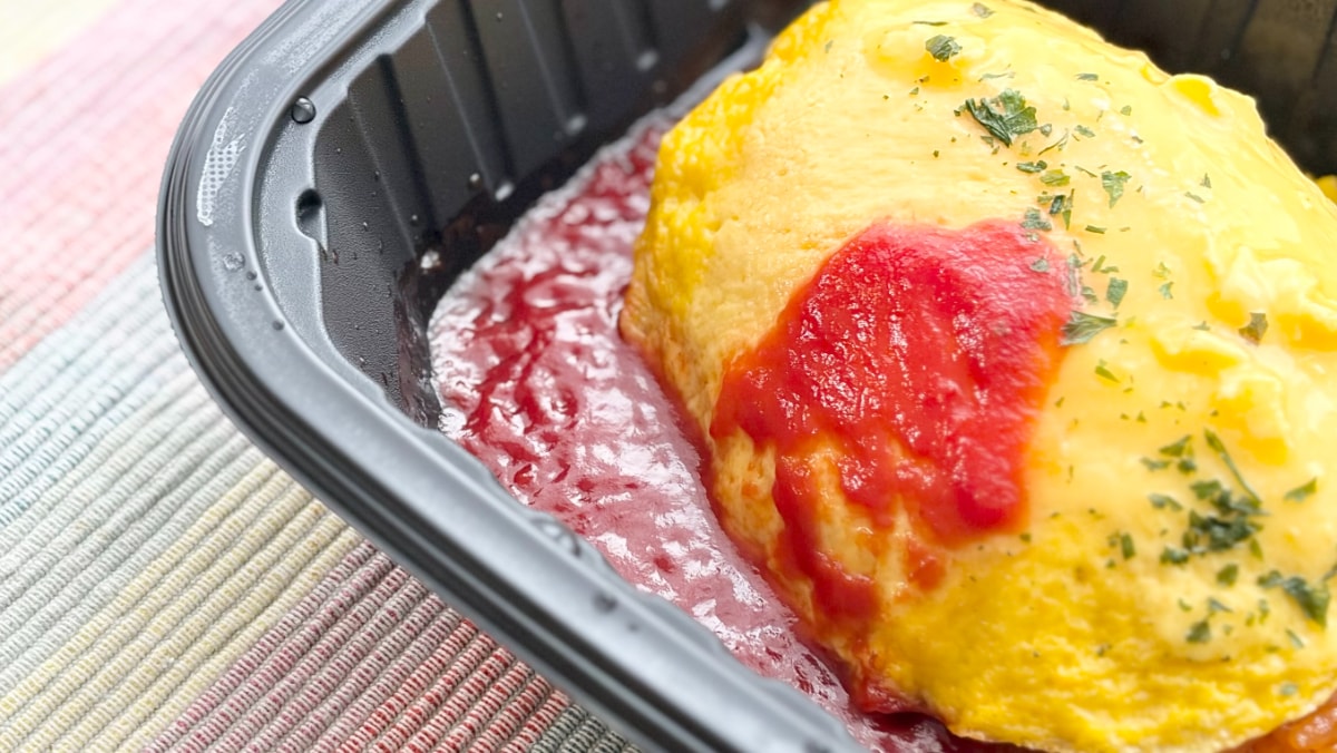 卵を1.8倍超の厚みにリニューアル!【ファミマ】人気店監修冷凍グルメ