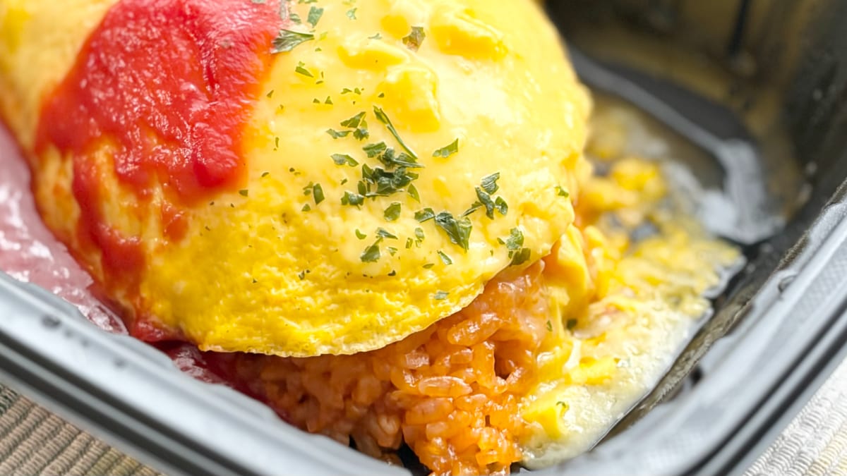 卵を1.8倍超の厚みにリニューアル!【ファミマ】人気店監修冷凍グルメ