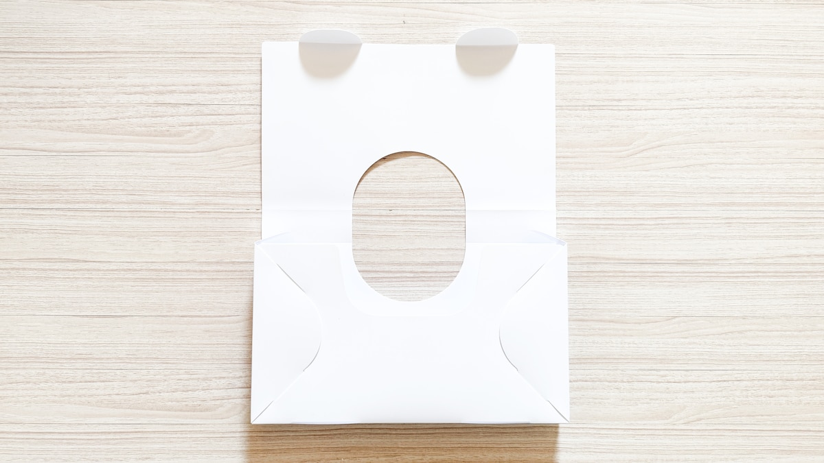 【100均】レジ袋・ポリ袋収納おすすめ8選！たたまなくてOKなものも紹介