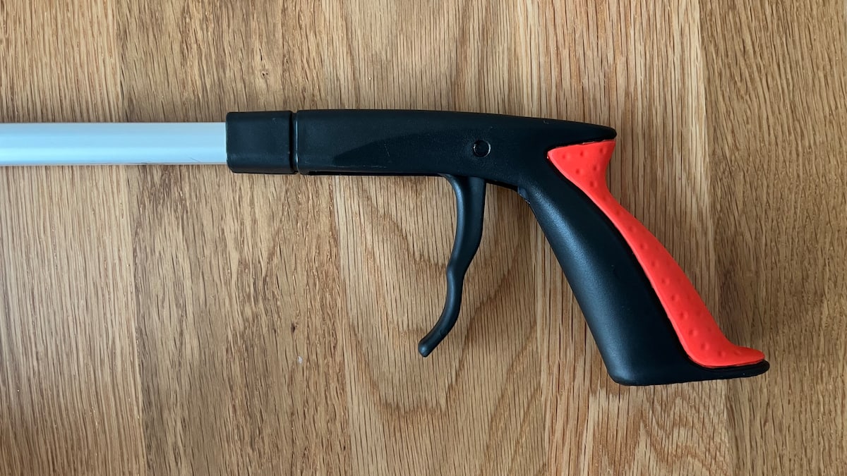 【100均】マジックハンドを買ってみた!ダイソー・セリア・キャン★ドゥの売り場を調査