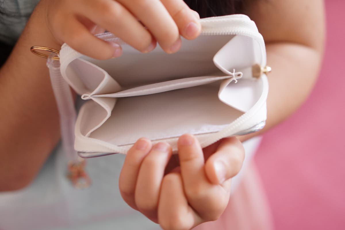 お年玉の7000円を紛失!?2~3日でケロッとしている娘に、世帯年収700万・40歳男性が抱いたイライラ