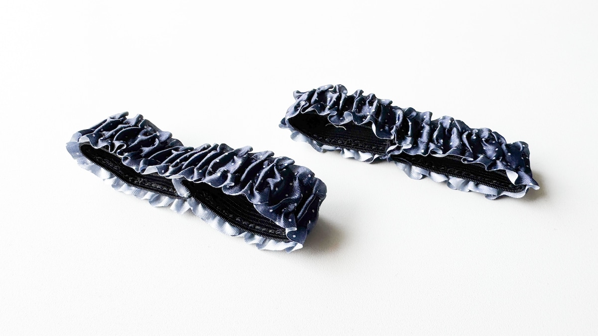 【100均】ダイソーのアームバンドが話題！セリア・キャンドゥの商品は？