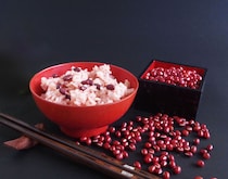 2100食廃棄！？赤飯廃棄に保護者怒り！そのほか人気牛タン店での集団食中毒も