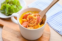 キャベツと卵の「塩昆布マヨ」が絶品！レンジで5分マグカップオムライスと話題のグミ飴レシピ