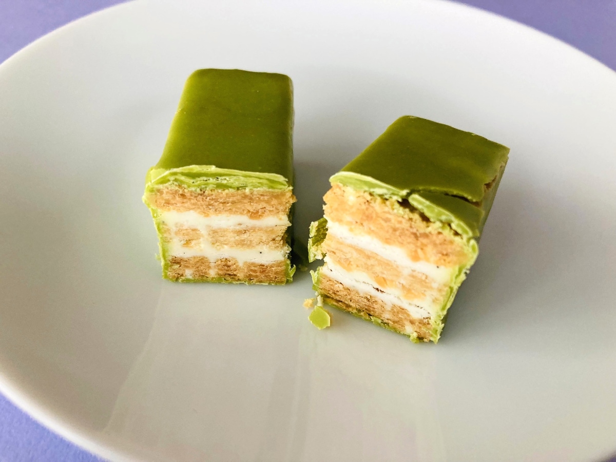 塩味と甘さのメリハリが魅力?お茶菓子にピッタリ!【セブン】「宇治抹茶ミルフィーユ」