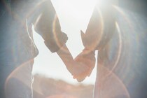 デリカシーのない親戚を黙らせた夫の神対応とは！？そのほか「結婚は考えていない」と言い続けていた彼の末路も