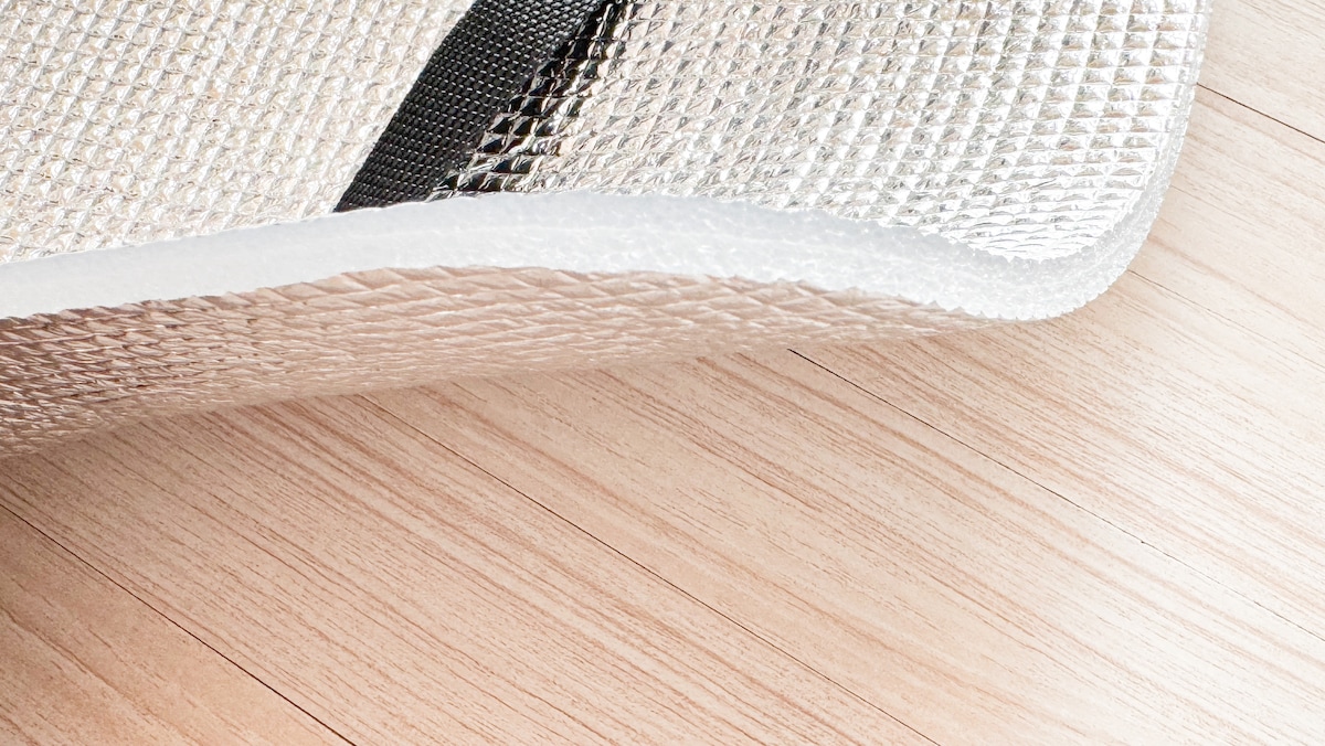 100均のエアコン室外機カバーで節電&劣化予防!【セリア・ダイソー】