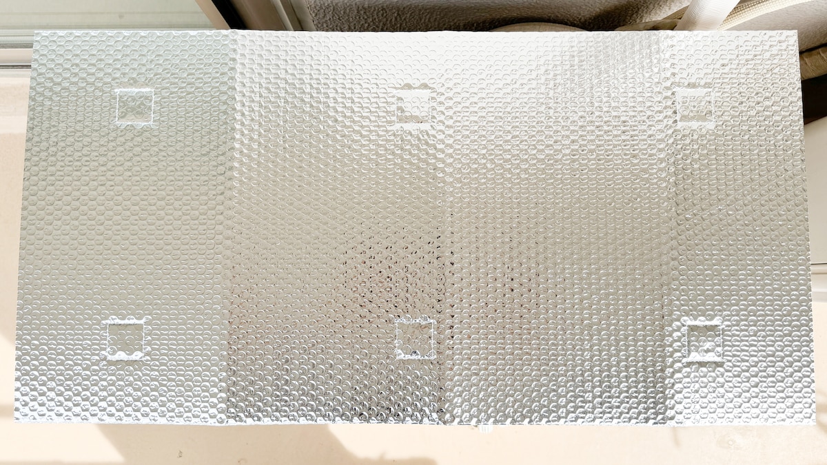 100均のエアコン室外機カバーで節電&劣化予防!【セリア・ダイソー】