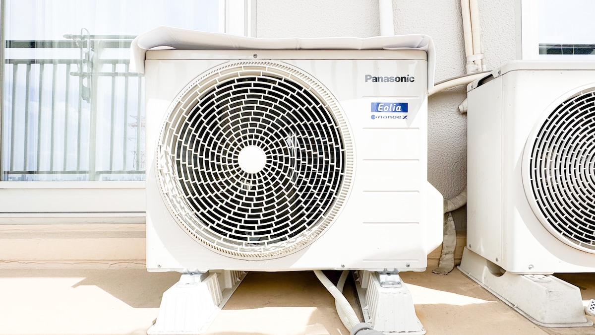 100均のエアコン室外機カバーで節電&劣化予防!【セリア・ダイソー】