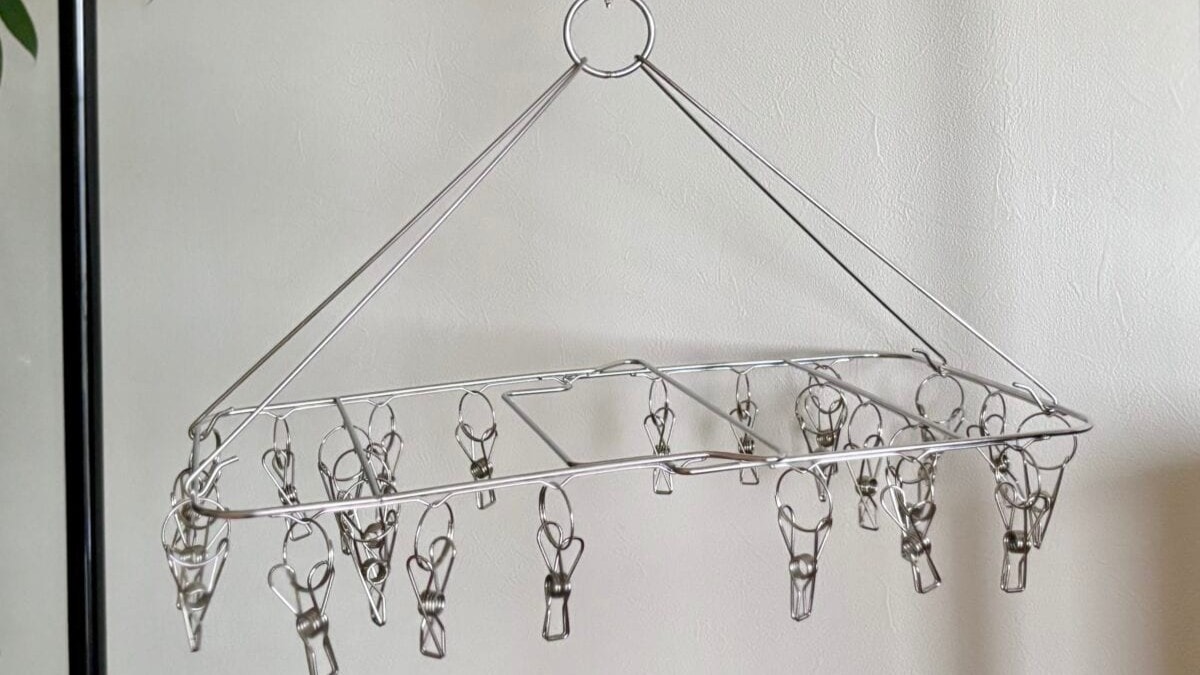 100均のピンチハンガー比較！おすすめはどれ？ミニサイズやステンレスも【ダイソー・セリア・キャンドゥ】