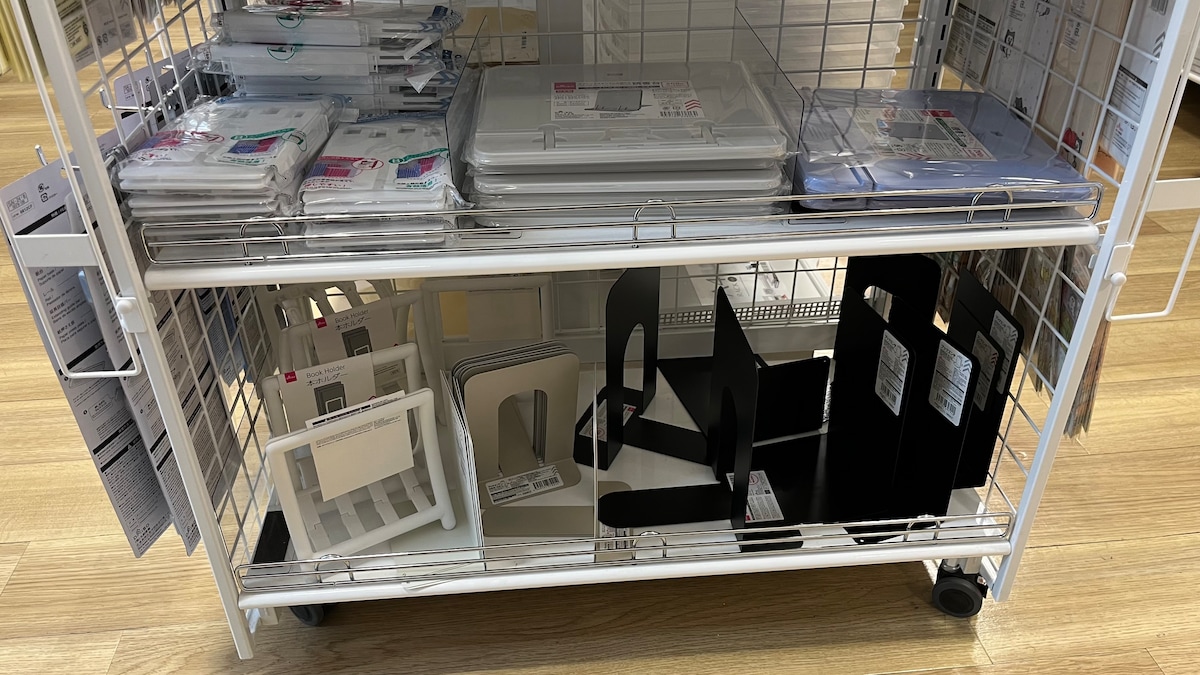 100均で本棚整理グッズを買って試してみた！【ダイソー・セリア・キャン★ドゥ】