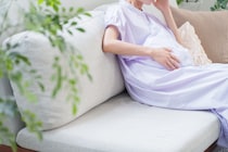 陣痛中に声が出ない異変…助けを求めた夫の反応。娘の被害に激昂する父と、冷たいママ友が隠す「闇」