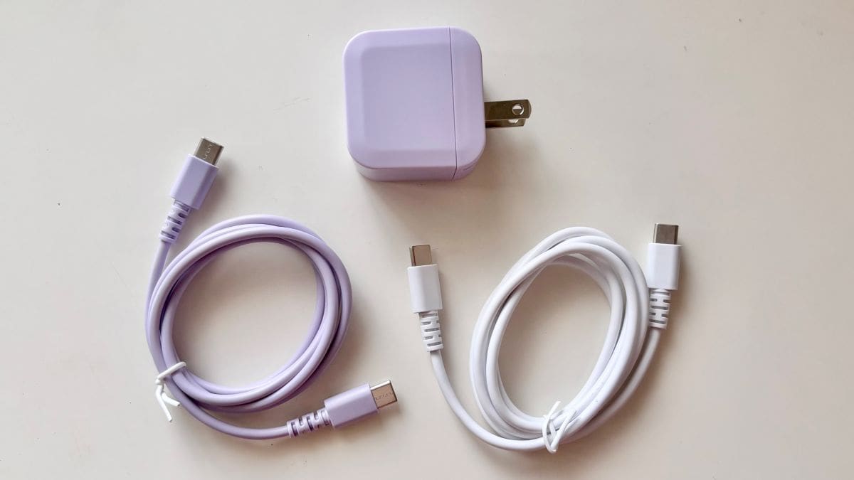 タイプCのコンセントは100均で買える？ 急速充電もチェック【ダイソー・セリア・キャンドゥ】