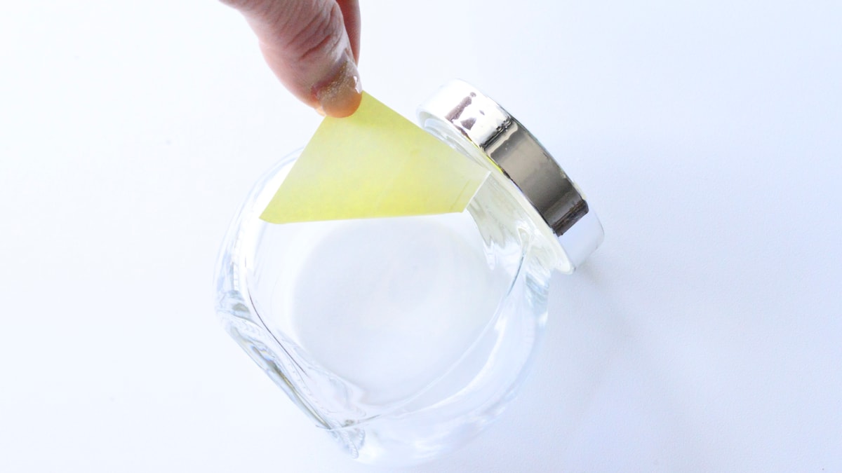 100均「両面テープ」を徹底レポート！【セリア・ダイソー】強力なのは？