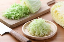 キャベツは「冷凍千切り」が新常識！包まないジャンボニラ餃子と5分で焼ける週末スコーン