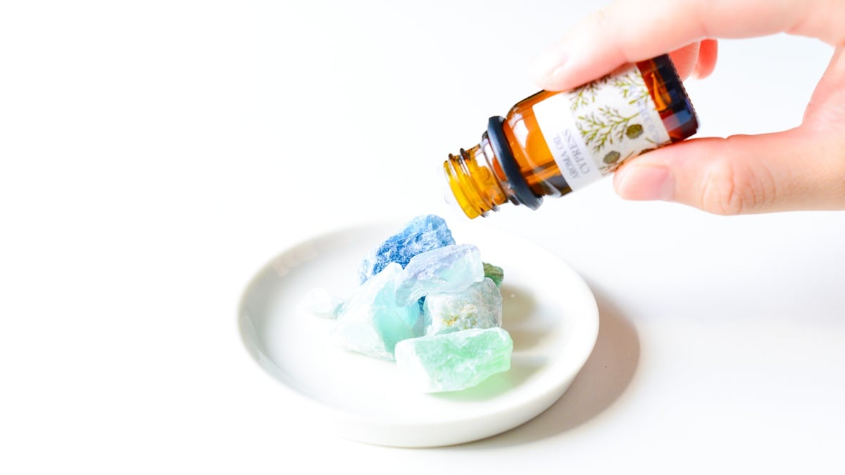 100均のアロマオイルは危険？おすすめの使い方は？アロマテラピーアドバイザーが解説