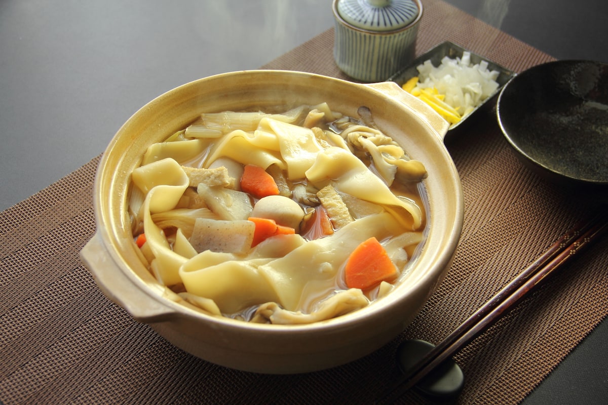 下茹で不要の「おっきりこみ」の魅力！マヨ・塩コショウ不要の絶品かぼちゃサラダと春キャベツの時短おかず