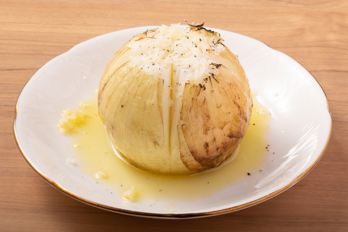 新玉ねぎは「丸ごとレンジ」が一番甘い！材料3つのブロッコリーおかずと彩り豊かな具だくさん卵焼き