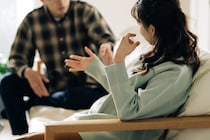 夫「母親ならみんなしてるだろ」まさかの無責任発言で喧嘩勃発！「育児はラク」と豪語する夫にショック…おもちゃを投げた子の母親が見せた逆ギレ対応