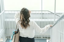 「早退続き」で退職を覚悟したママへの職場の言葉。娘を放置し飲み歩く夫と、食事作りを拒否された夫の“ヤバすぎる一言”