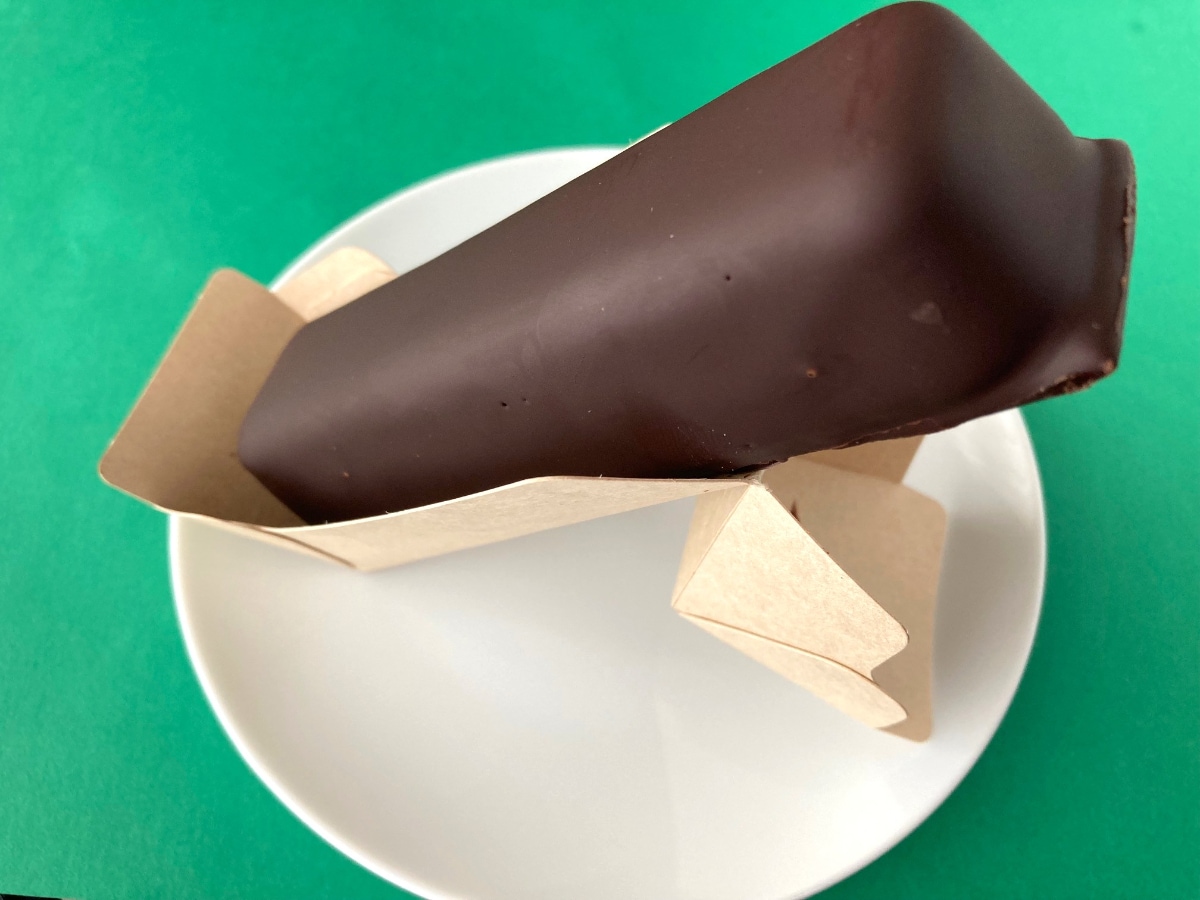 「見つけたら買って！」「レギュラー化してほしい！」【ローソン】「ご褒美スティックケーキ ふわとろカスタード」